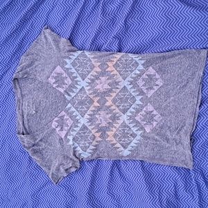 American Eagle Outfitters Large Vneck tshirt